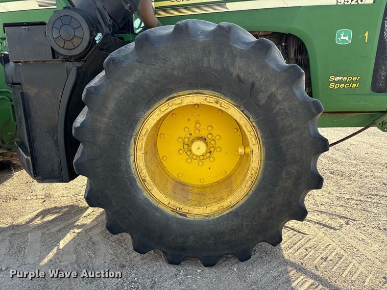 image for item EA7244 2006 John Deere 9520 Scraper Special 4WD tractor