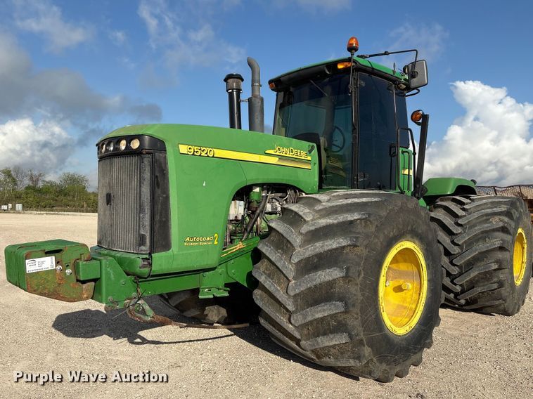 image for item EA7245 2007 John Deere 9520 Scraper Special 4WD tractor