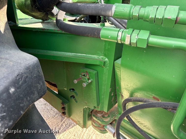 image for item EA7245 2007 John Deere 9520 Scraper Special 4WD tractor