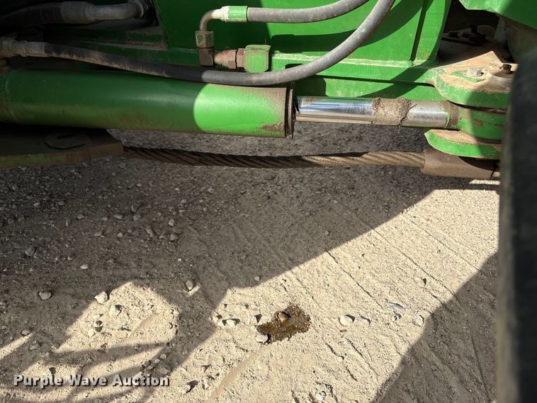 image for item EA7245 2007 John Deere 9520 Scraper Special 4WD tractor