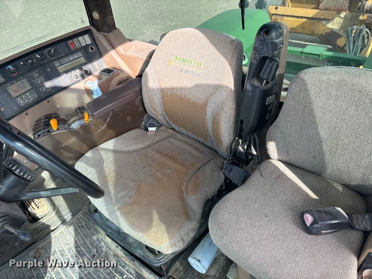 image for item EA7245 2007 John Deere 9520 Scraper Special 4WD tractor