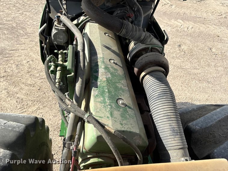 image for item EA7245 2007 John Deere 9520 Scraper Special 4WD tractor