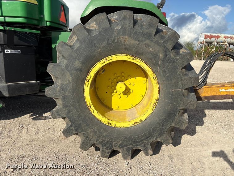 image for item EA7245 2007 John Deere 9520 Scraper Special 4WD tractor