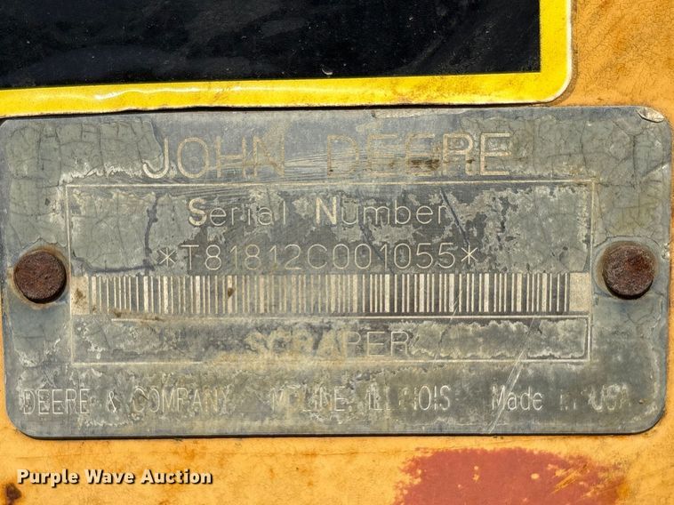 image for item EA7246 2000 John Deere 1812C scraper