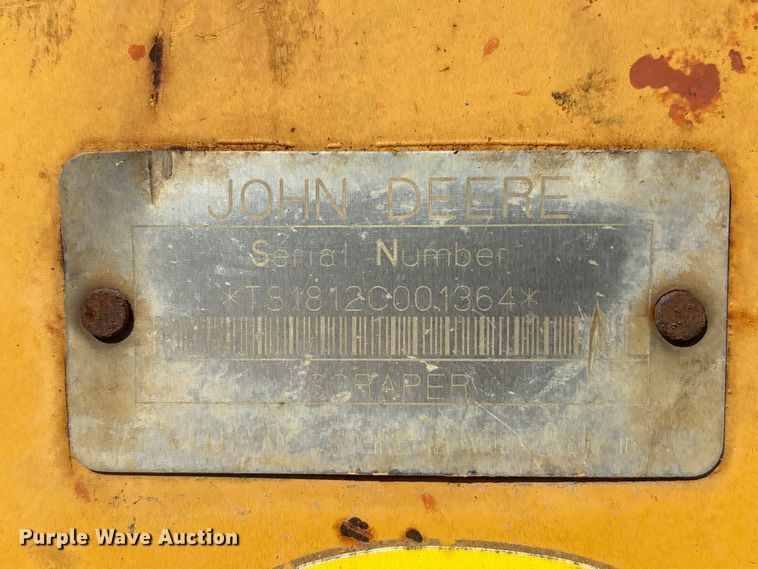 image for item EA7247 2001 John Deere 1812C scraper