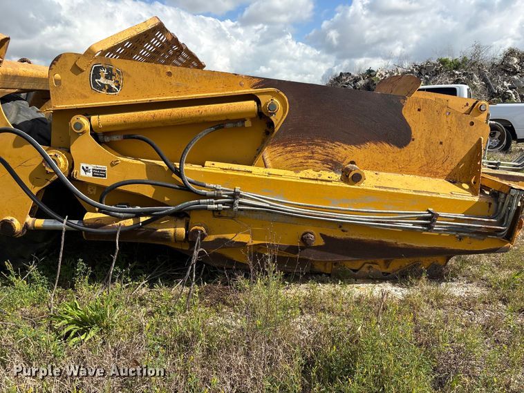 image for item EA7248 2014 John Deere 1812C scraper