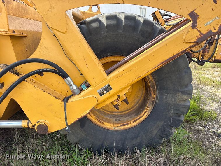 image for item EA7248 2014 John Deere 1812C scraper