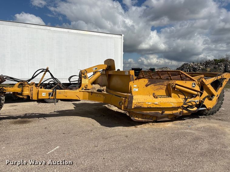 2014 John Deere 1812C