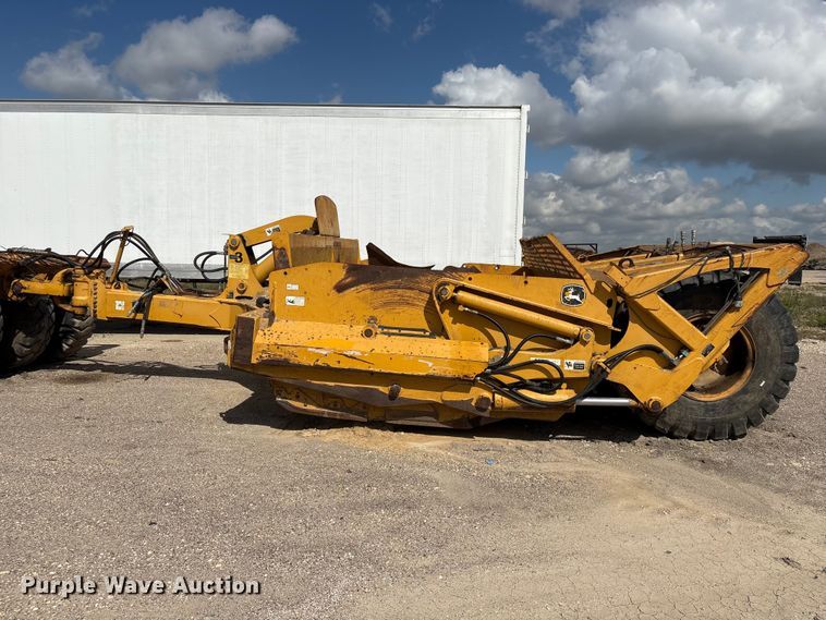 image for item EA7251 2014 John Deere 1812C scraper
