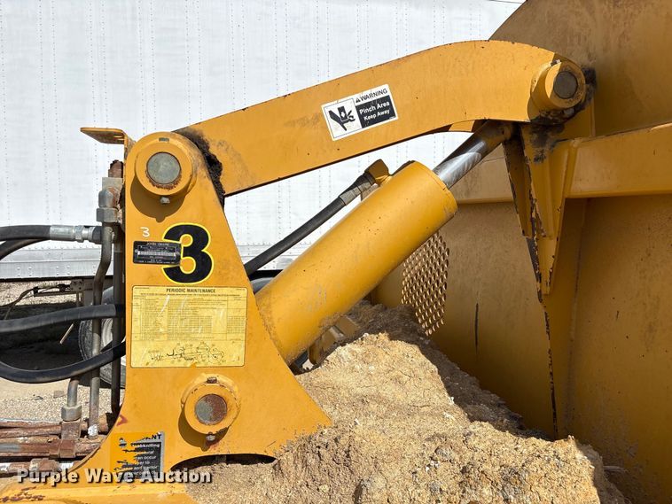 image for item EA7251 2014 John Deere 1812C scraper