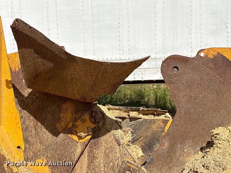 image for item EA7251 2014 John Deere 1812C scraper