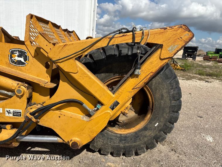image for item EA7251 2014 John Deere 1812C scraper