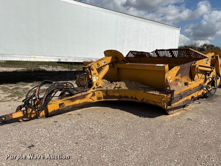 image for item EA7252 2012 John Deere 1812C scraper