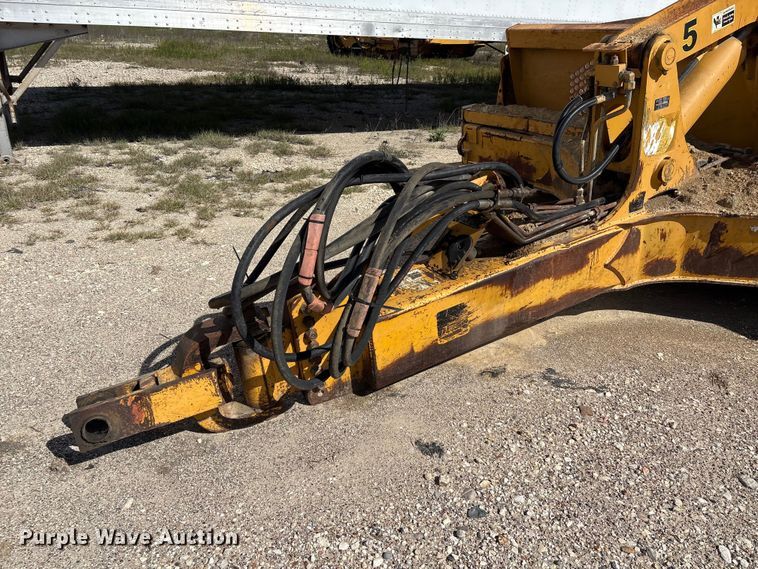 image for item EA7252 2012 John Deere 1812C scraper