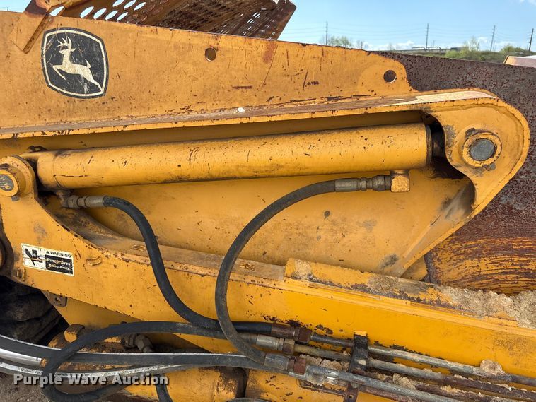 image for item EA7252 2012 John Deere 1812C scraper