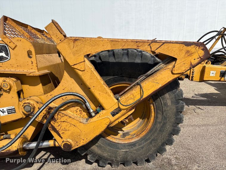 image for item EA7252 2012 John Deere 1812C scraper