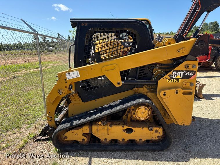 image for item EA7276 2019 Caterpillar 249D tracked skid steer loader