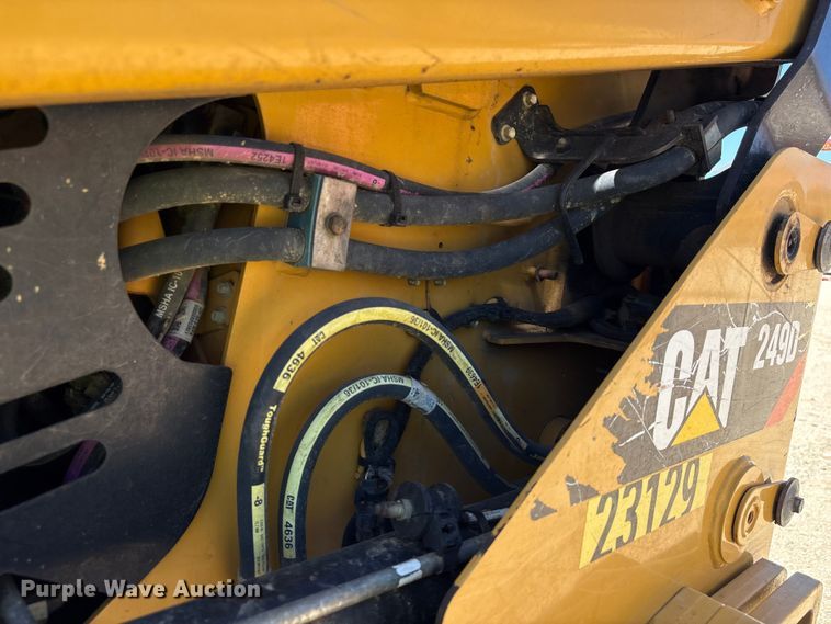 image for item EA7276 2019 Caterpillar 249D tracked skid steer loader
