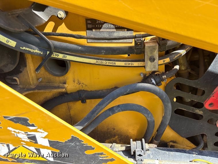 image for item EA7276 2019 Caterpillar 249D tracked skid steer loader