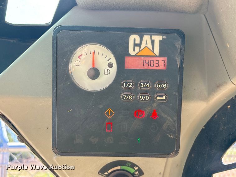 image for item EA7276 2019 Caterpillar 249D tracked skid steer loader