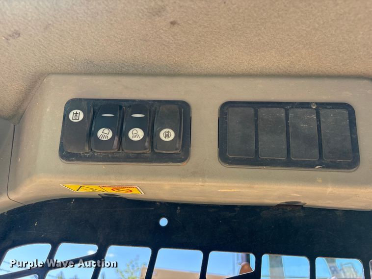 image for item EA7276 2019 Caterpillar 249D tracked skid steer loader