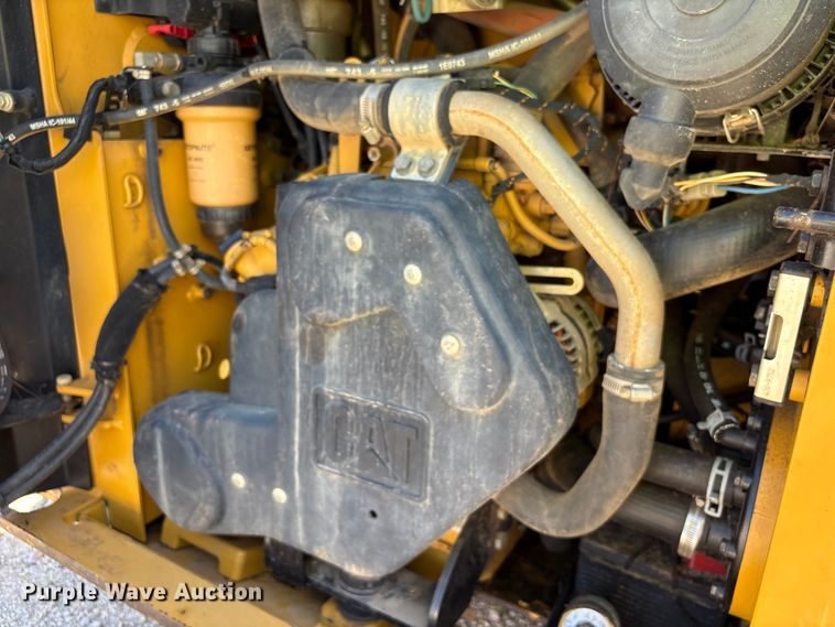 image for item EA7276 2019 Caterpillar 249D tracked skid steer loader