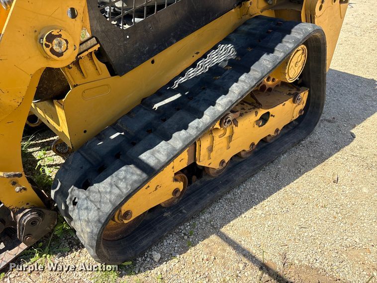 image for item EA7276 2019 Caterpillar 249D tracked skid steer loader