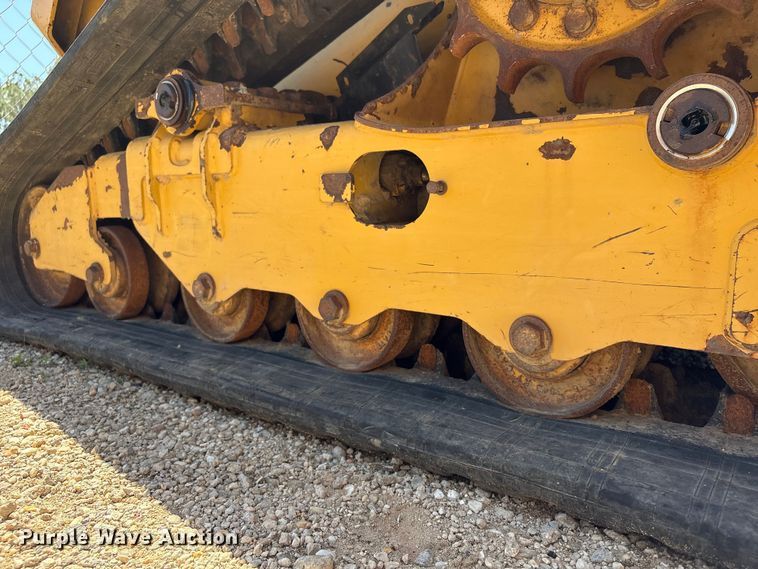 image for item EA7276 2019 Caterpillar 249D tracked skid steer loader