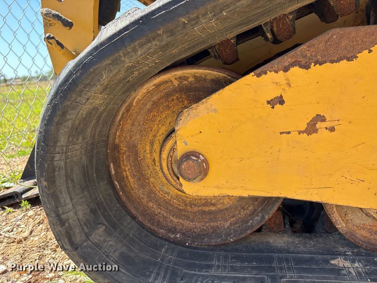 image for item EA7276 2019 Caterpillar 249D tracked skid steer loader