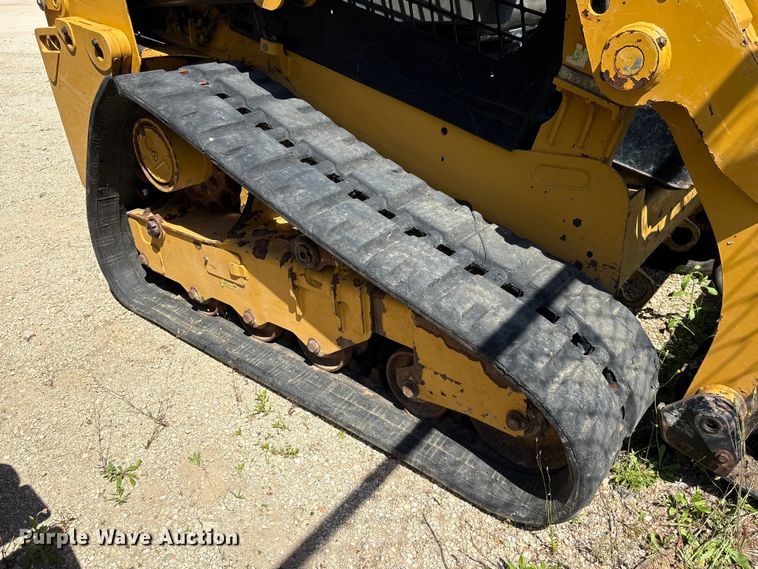 image for item EA7276 2019 Caterpillar 249D tracked skid steer loader
