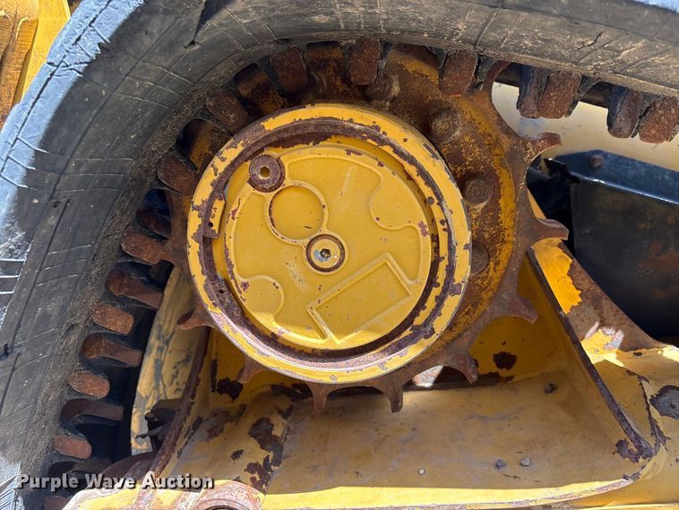 image for item EA7276 2019 Caterpillar 249D tracked skid steer loader