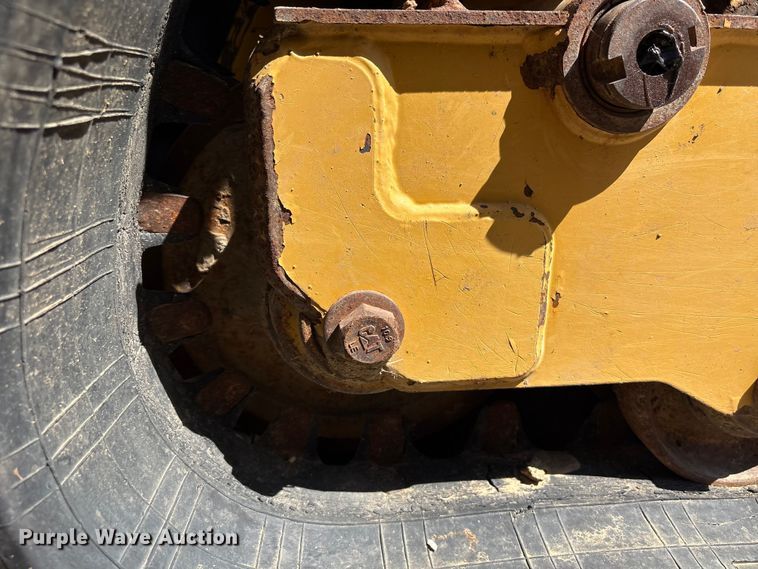 image for item EA7276 2019 Caterpillar 249D tracked skid steer loader