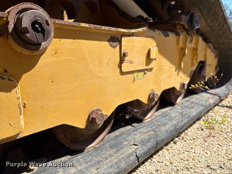 image for item EA7276 2019 Caterpillar 249D tracked skid steer loader