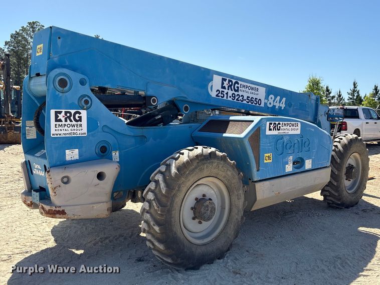 image for item EA7277 2014 Genie GTH-844 telehandler