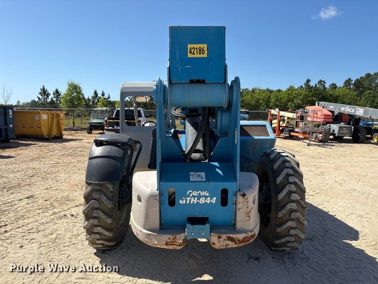 image for item EA7277 2014 Genie GTH-844 telehandler