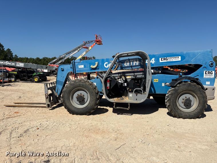 image for item EA7277 2014 Genie GTH-844 telehandler