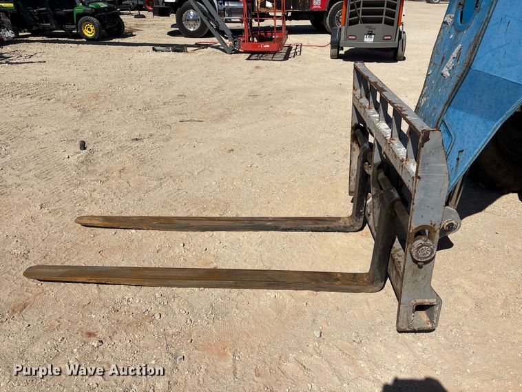 image for item EA7277 2014 Genie GTH-844 telehandler