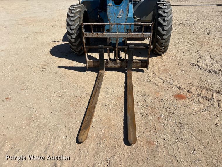image for item EA7277 2014 Genie GTH-844 telehandler