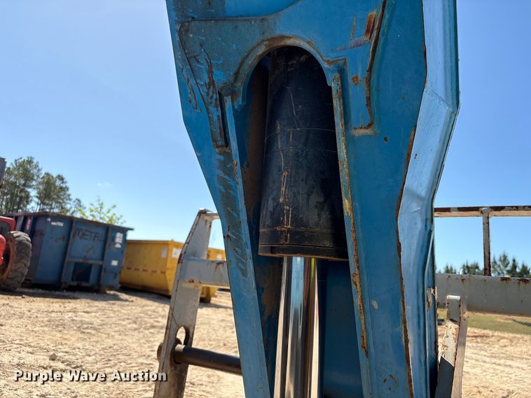 image for item EA7277 2014 Genie GTH-844 telehandler