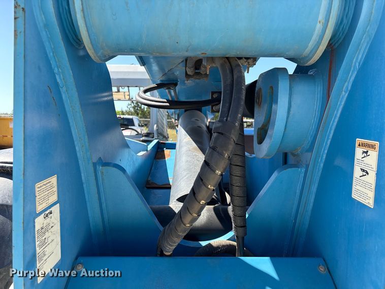 image for item EA7277 2014 Genie GTH-844 telehandler