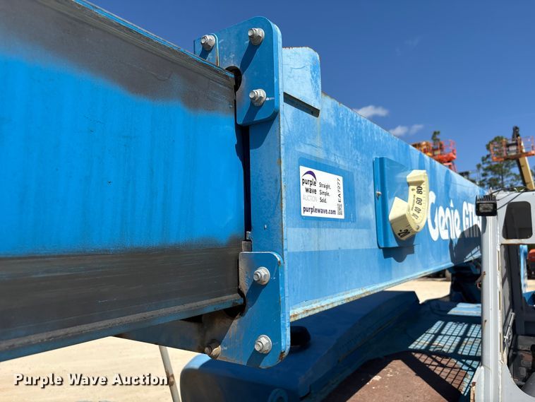 image for item EA7277 2014 Genie GTH-844 telehandler