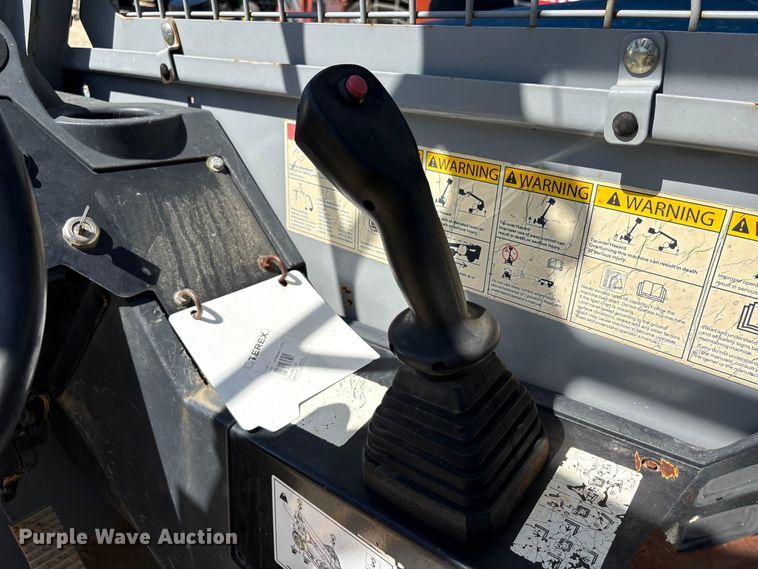 image for item EA7277 2014 Genie GTH-844 telehandler