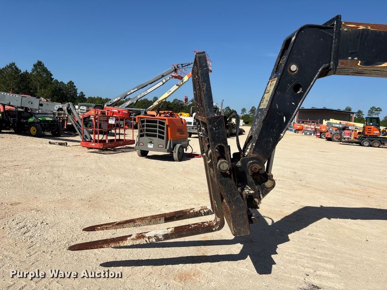 image for item EA7278 2015 JLG G6-42A telehandler