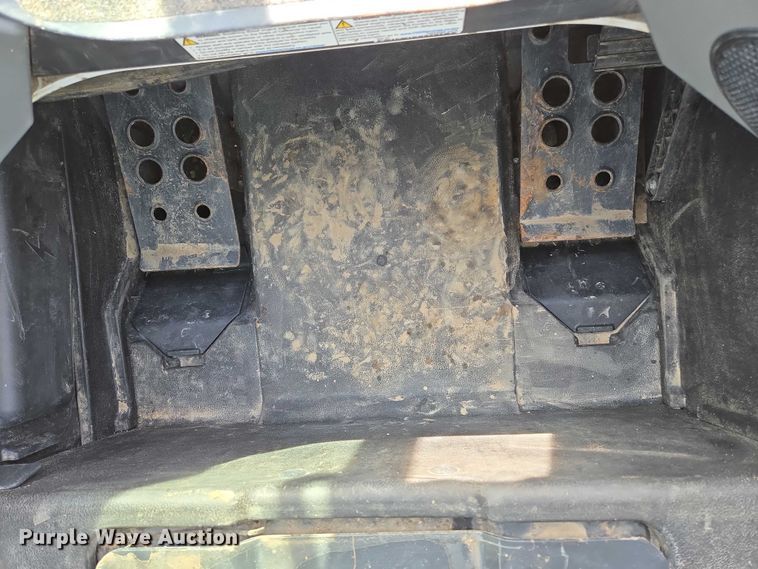 image for item EB1333 2024 Bobcat T770 tracked skid steer loader