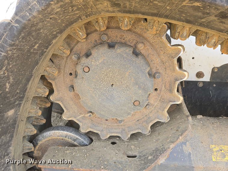 image for item EB1333 2024 Bobcat T770 tracked skid steer loader