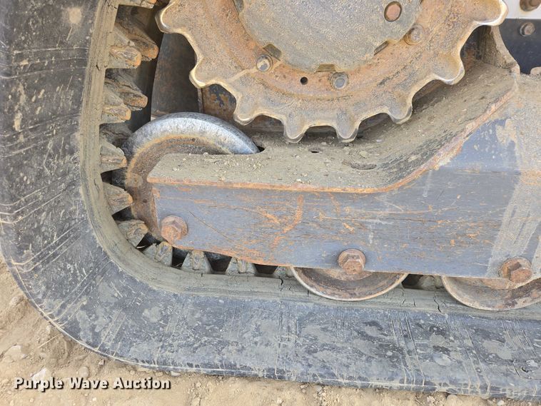 image for item EB1333 2024 Bobcat T770 tracked skid steer loader