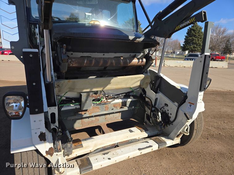 image for item EB1383 2013 Elgin Pelican NP street sweeper
