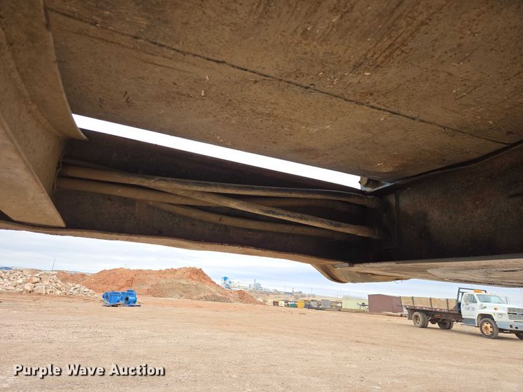 image for item EB1384 1997 Circle R 34HSD side dump trailer