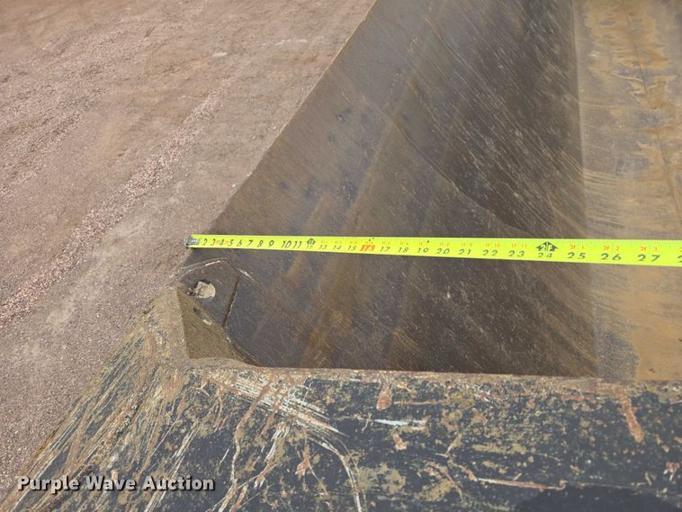 image for item EB1384 1997 Circle R 34HSD side dump trailer