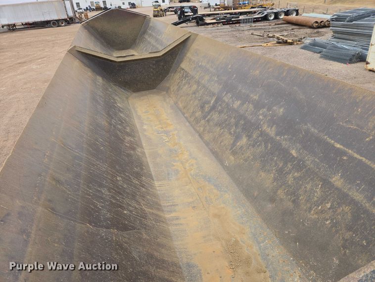 image for item EB1384 1997 Circle R 34HSD side dump trailer